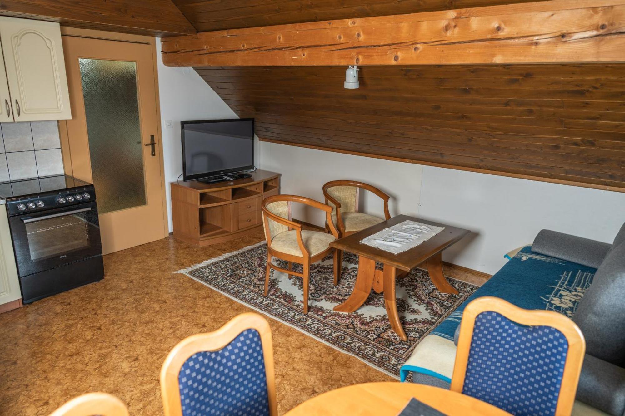 Apartments Darinka Mencinger Бохинь Экстерьер фото